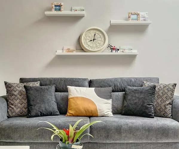 Old Town Luxury Velvet Apartament