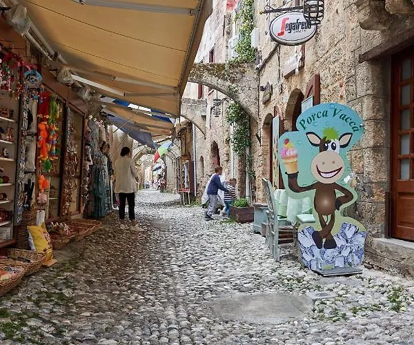 Old Town Luxury Velvet Rhodes City